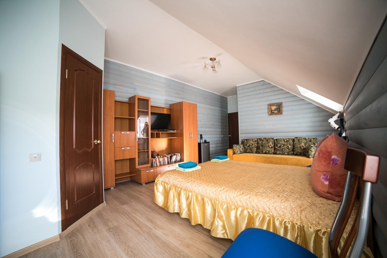 Staryi Dvorik Hotel Obushkovo Esterno foto